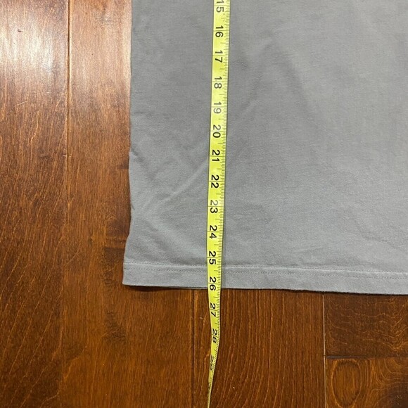 Disney Pirates Of The Caribbean Character Jack Sparrow T-Shirt Gray Men's Size S - Picture 6 of 8